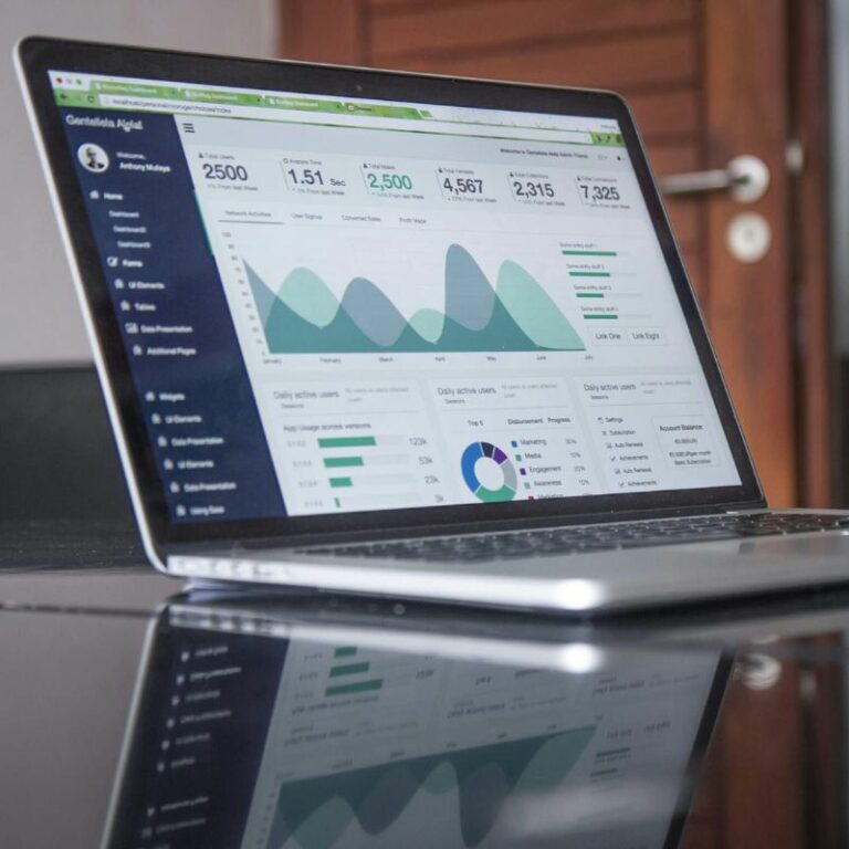 Tableau de bord d’analyse de performance pour illustrer l’optimisation SEO